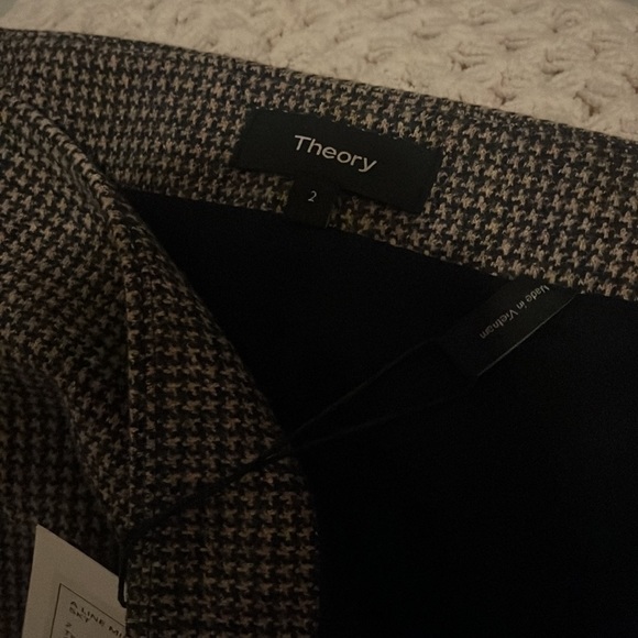 Theory A line Wool mini skirt - Picture 4 of 6